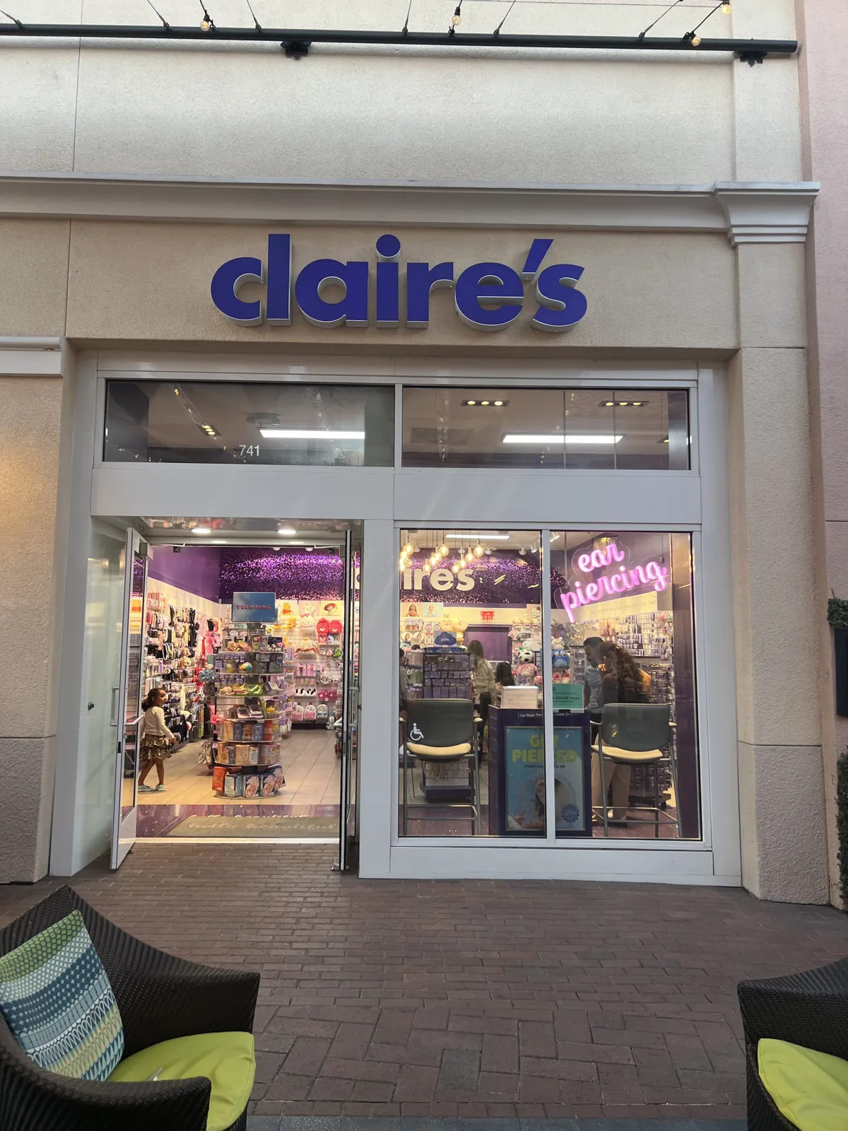 Claire's 在加州洛杉矶露天购物中心的门店