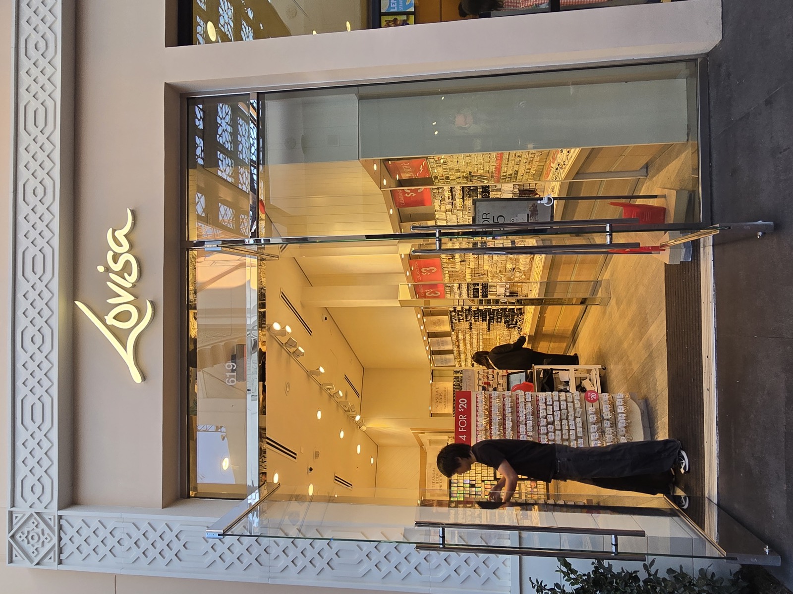 Lovisa 加州洛杉矶门店